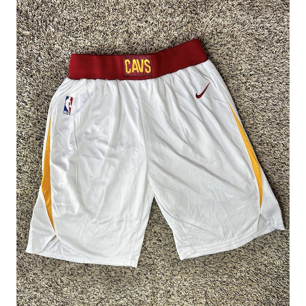 Nike Cleveland Cavaliers NBA Shorts White Size 44 / Small